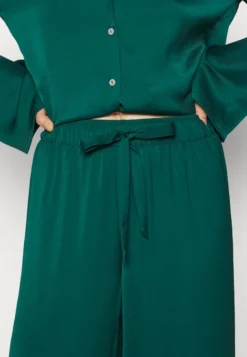 Anna Field GIFT BOX PJ SET - Pyjama - Green 11 Anna Field GIFT BOX PJ SET - Pyjama - Green -Anna Field 35d35f7997c542cdb227b47a977b272d