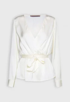 Anna Field Bluse - Off-white 9 Anna Field Bluse - Off-white -Anna Field 4853514672f64a468155d0a8cf16ef5b 1