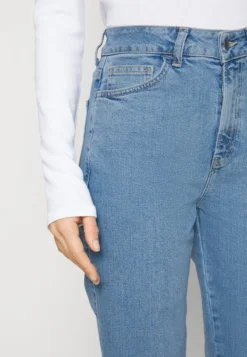 Jeans Slim Fit - Light Blue Denim 10 Jeans Slim Fit - Light Blue Denim -Anna Field 4c1bcf1d3eb745ee908ebe67cd4bac5e