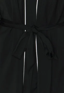 Anna Field AMANDA SATIN DRESSING GOWN - Bademantel - Black 11 Anna Field AMANDA SATIN DRESSING GOWN - Bademantel - Black -Anna Field 4cb2427b486e4ab3b54c4c6bf8a5de97