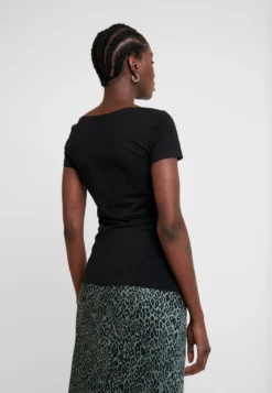 Anna Field 2 PACK - T-Shirt Basic - Black 9 Anna Field 2 PACK - T-Shirt Basic - Black -Anna Field 5cc32792f75c4aa993e4e439c508648b