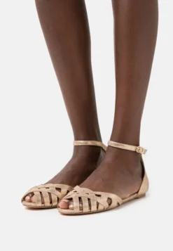 LEATHER - Peeptoe Ballerina - Gold