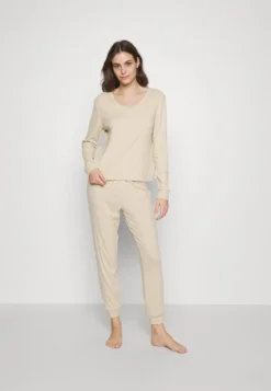 Anna Field Pyjama - Off-white