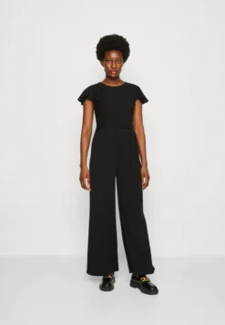 Anna Field Jumpsuit - Black