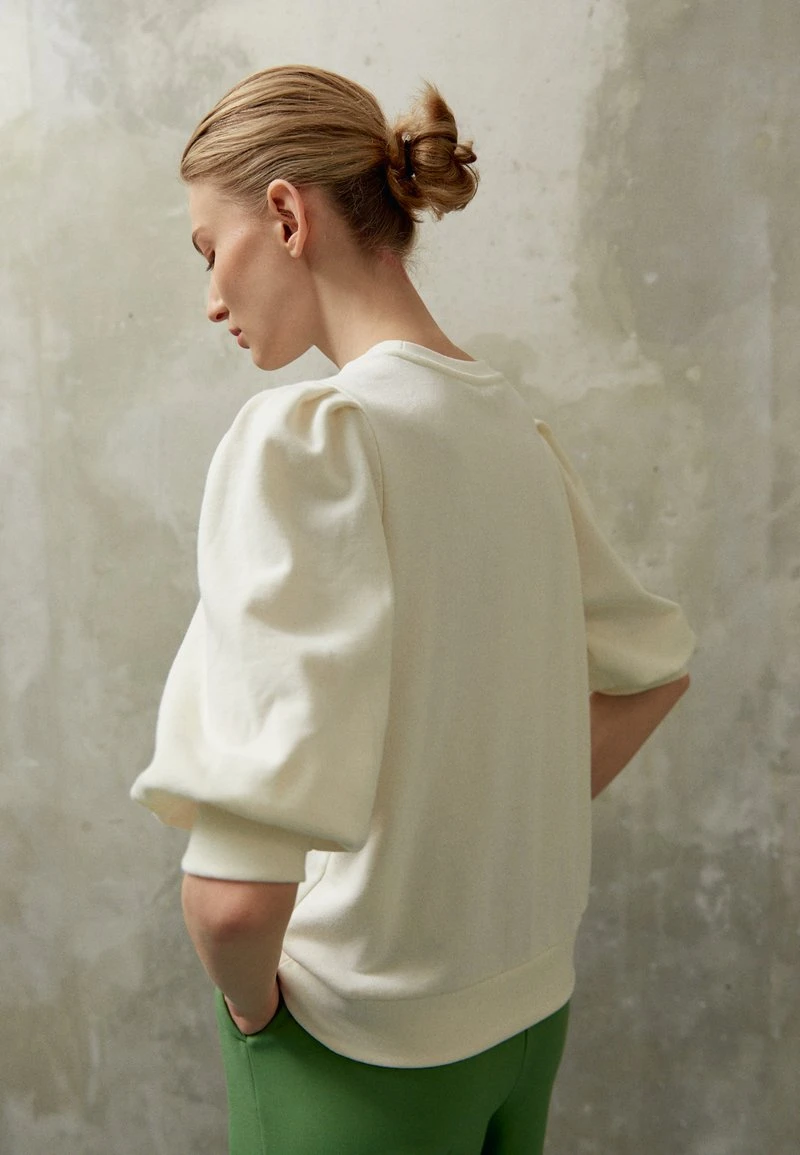 Anna Field Sweatshirt - Off White 1 Anna Field Sweatshirt - Off White