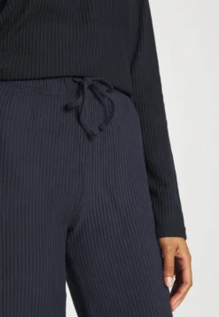 Anna Field RIB SLOUCH PJ SET - Nachtwäsche Set - Blue 10 Anna Field RIB SLOUCH PJ SET - Nachtwäsche Set - Blue -Anna Field 88673e326a764a42a99ed710ca0c91f3