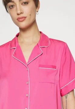 Anna Field GIFT SET PJ SET - Pyjama - Pink 9 Anna Field GIFT SET PJ SET - Pyjama - Pink -Anna Field a8915b06d00549f7a570360c39ac52e6