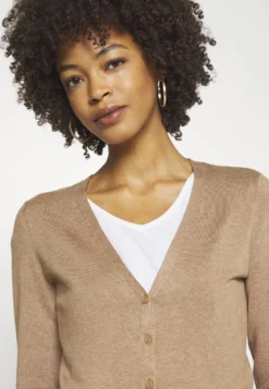 Anna Field Strickjacke - Camel 10 Anna Field Strickjacke - Camel -Anna Field b7e76a0d24114d6d9571611fad048437