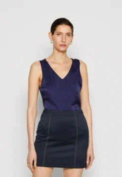 Anna Field Top - Blue