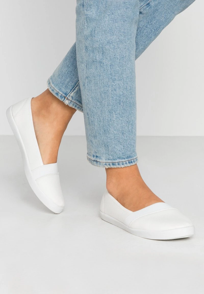 Anna Field Slipper - White 1 Anna Field Slipper - White
